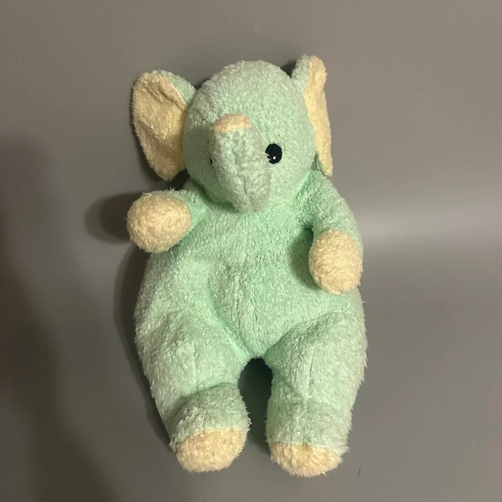 Ty Pluffies Peanut Elephant Mint Green Cream Stuffed Animal Plush Toy 2002